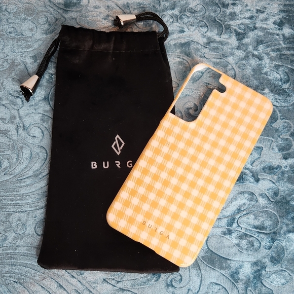 Burga Other - Samsung S22 NWOT yellow check hard phone case and drawstring bag by Burga